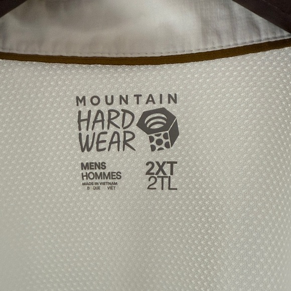 Mountain Hardwear White Casual Button Down Shirt - Picture 2 of 8